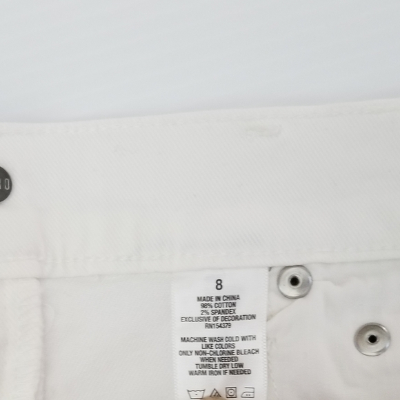 Aeropostale Women's White High Waisted Shorty Denim Distressed Shorts, size 8 - Picture 4 of 6